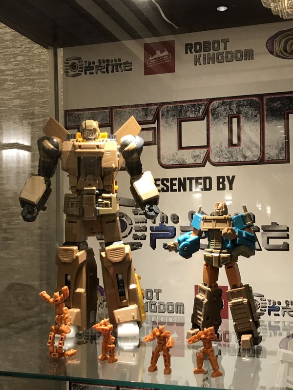 TFCon USA 2017   Photos From The Dealer Room Displays Include MakeToys FansHobby FansToys KFC X Transbots More  (25 of 27)